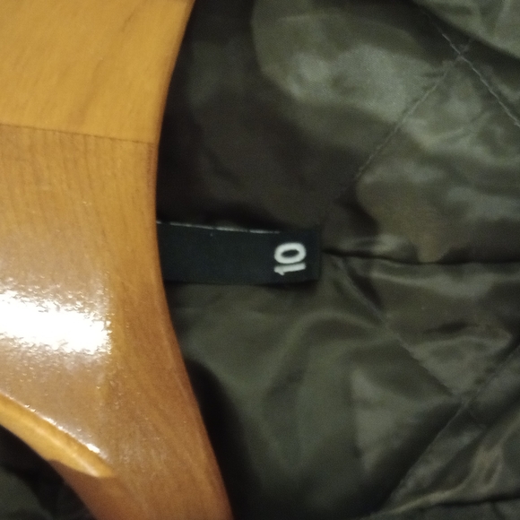 Army green jacket - Picture 3 of 4